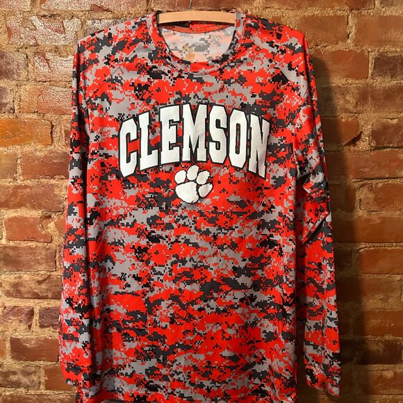 Clemson Badger Sportwear LS Performance Shirt Orange Digital Camo - Picture 1 of 7